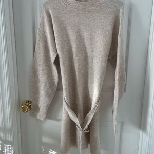 Hem & Thread Light Beige Crew Neck Sweater